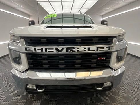 Used 2021 Chevrolet Silverado 2500 LT w/ Convenience Package AWD/4WD image 2