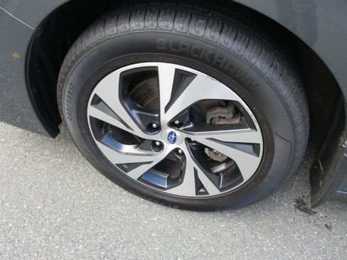 Used 2023 Subaru Legacy Premium image 9