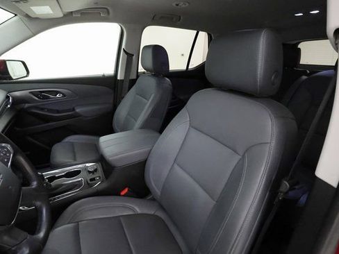Used 2021 Chevrolet Traverse Premier image 10