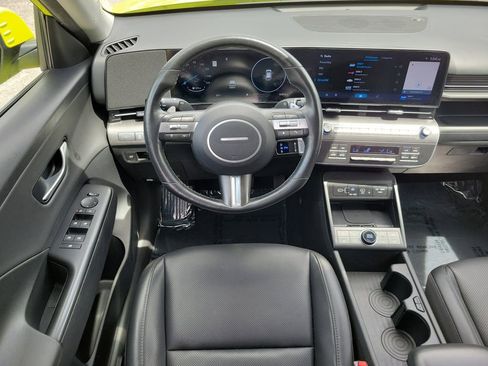 Used 2024 Hyundai Kona Limited FWD image 12