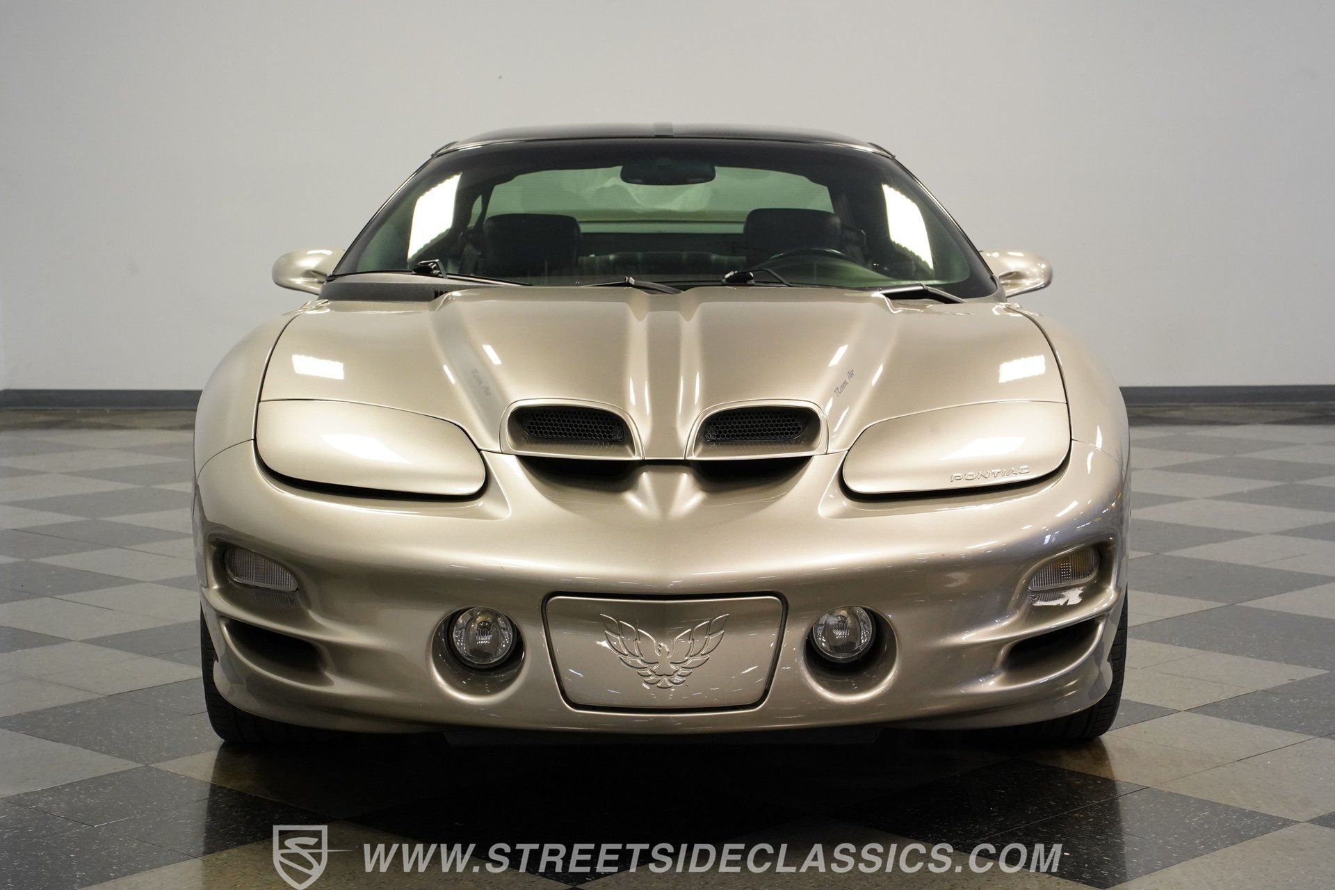 Used 2001 Pontiac Firebird Trans Am RWD image 18