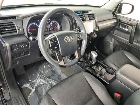 Used 2021 Toyota 4Runner TRD Off-Road Premium image 18