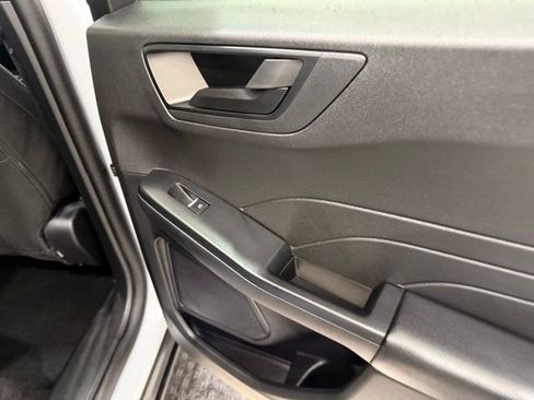 Used 2025 Ford Escape Active image 25