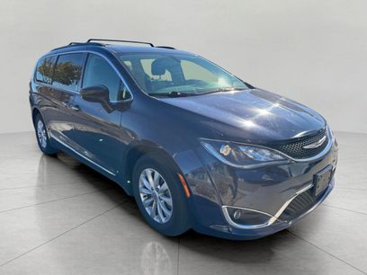 Used 2017 Chrysler Pacifica Touring-L