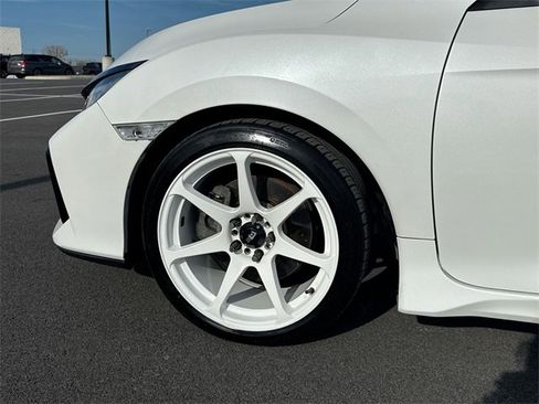 Used 2018 Honda Civic Si image 13