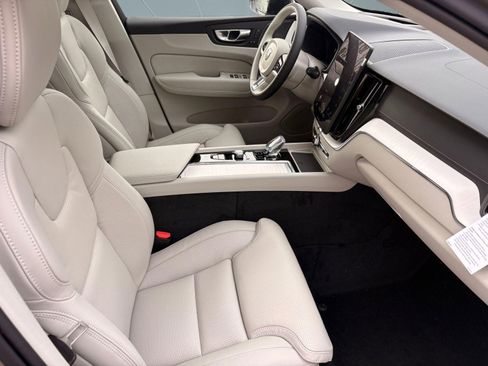 New 2026 Volvo XC60 B5 Ultra w/ Protection Package Premier image 27