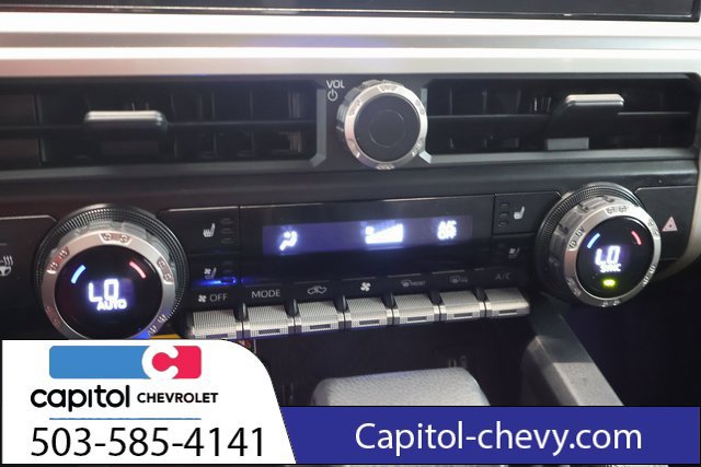 Used 2024 Toyota Tacoma TRD Sport w/ TRD Sport Premium Package AWD/4WD image 22