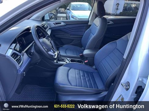 Certified 2025 Volkswagen Taos SEL w/ Taos Adventure Package (SXB) image 18