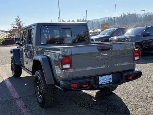 Used 2023 Jeep Gladiator Rubicon w/ Cold Weather Group image 6