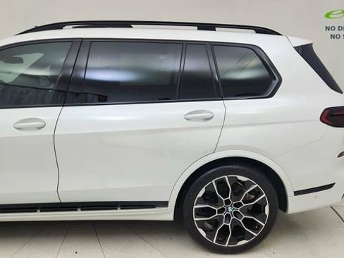 Used 2023 BMW X7 xDrive40i w/ Executive Package AWD/4WD image 11