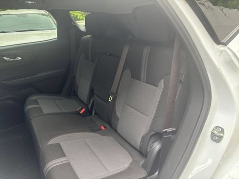 Used 2025 Chevrolet Blazer LT FWD image 37