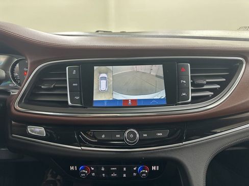 Used 2018 Buick Enclave Avenir w/ Avenir Technology Package image 43