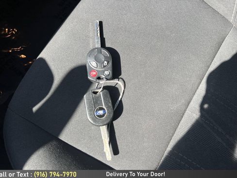 Used 2016 Ford Focus SE w/ SE Sport Package FWD image 17