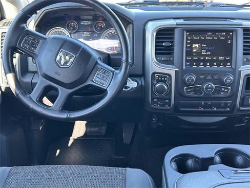 Used 2018 RAM 1500 Big Horn image 23