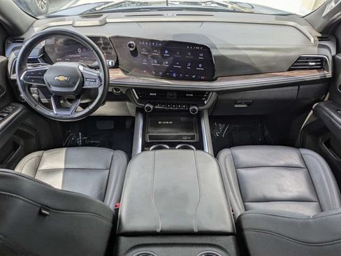 Used 2025 Chevrolet Tahoe LT AWD/4WD image 17