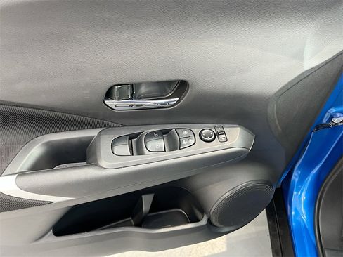 Used 2024 Nissan Kicks SV image 17