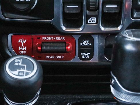Used 2021 Jeep Gladiator Rubicon AWD/4WD image 35