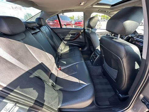 Used 2013 BMW 335i Sedan RWD image 14