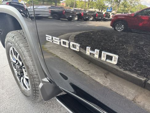 Used 2023 Chevrolet Silverado 2500 High Country AWD/4WD image 11