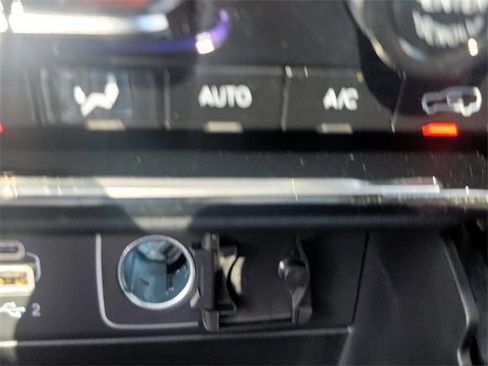 Used 2025 Jeep Grand Cherokee Laredo X image 31