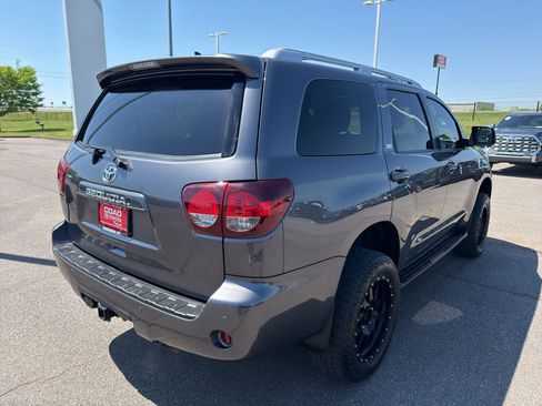Used 2019 Toyota Sequoia SR5 w/ Premium Package AWD/4WD image 5