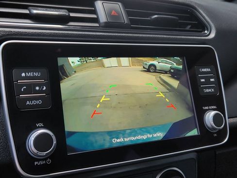 Used 2025 Nissan Leaf S FWD image 28