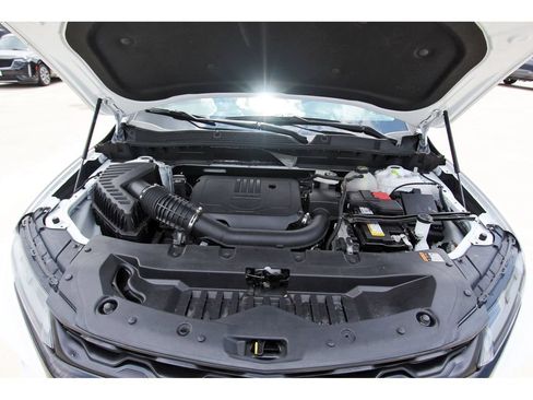 Used 2024 Chevrolet Blazer LT w/ Convenience Package FWD image 31