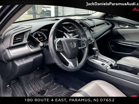 Used 2017 Honda Civic Touring image 11