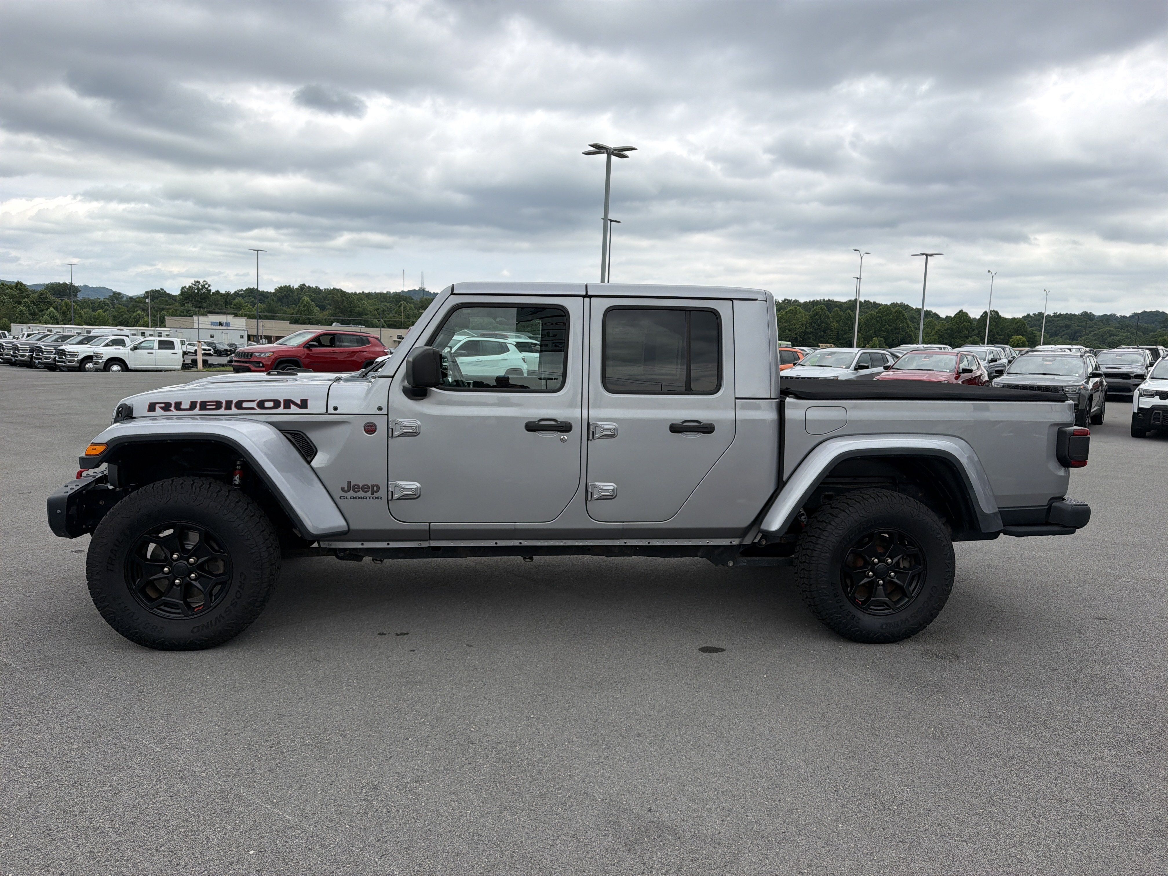 Used 2020 Jeep Gladiator Rubicon AWD/4WD image 12