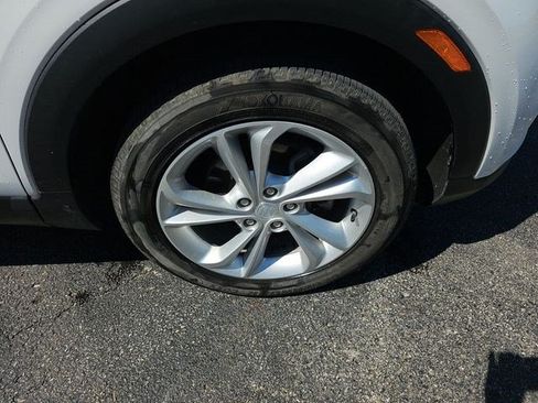 Used 2021 Buick Encore GX Preferred w/ Cold Weather Comfort Package FWD image 9