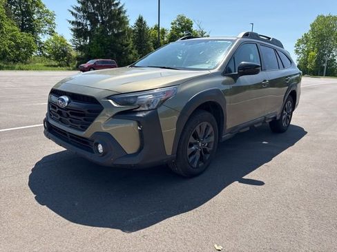 Used 2025 Subaru Outback Onyx Edition AWD/4WD image 1