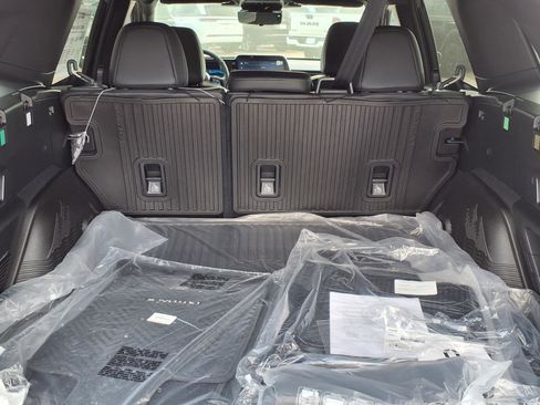 New 2026 Subaru Outback Touring AWD/4WD image 15