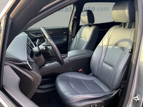 Certified 2023 Buick Enclave Essence w/ Experience Buick Package image 22