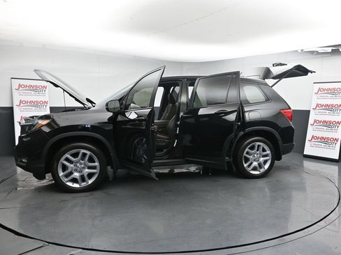 Used 2024 Honda Passport EX-L image 44