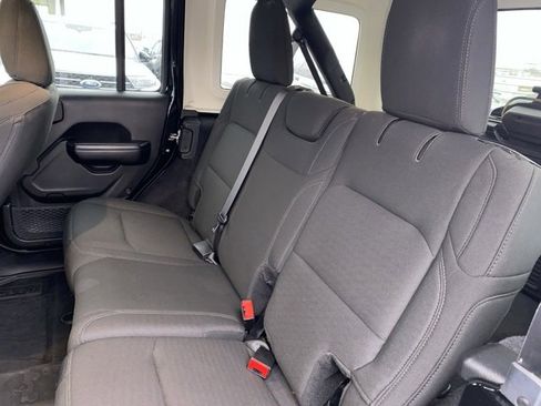 Used 2019 Jeep Wrangler Unlimited Sport S image 20