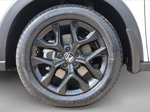 Used 2024 Honda HR-V Sport image 9