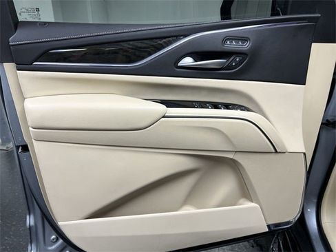 Certified 2024 Cadillac Escalade Premium Luxury image 59