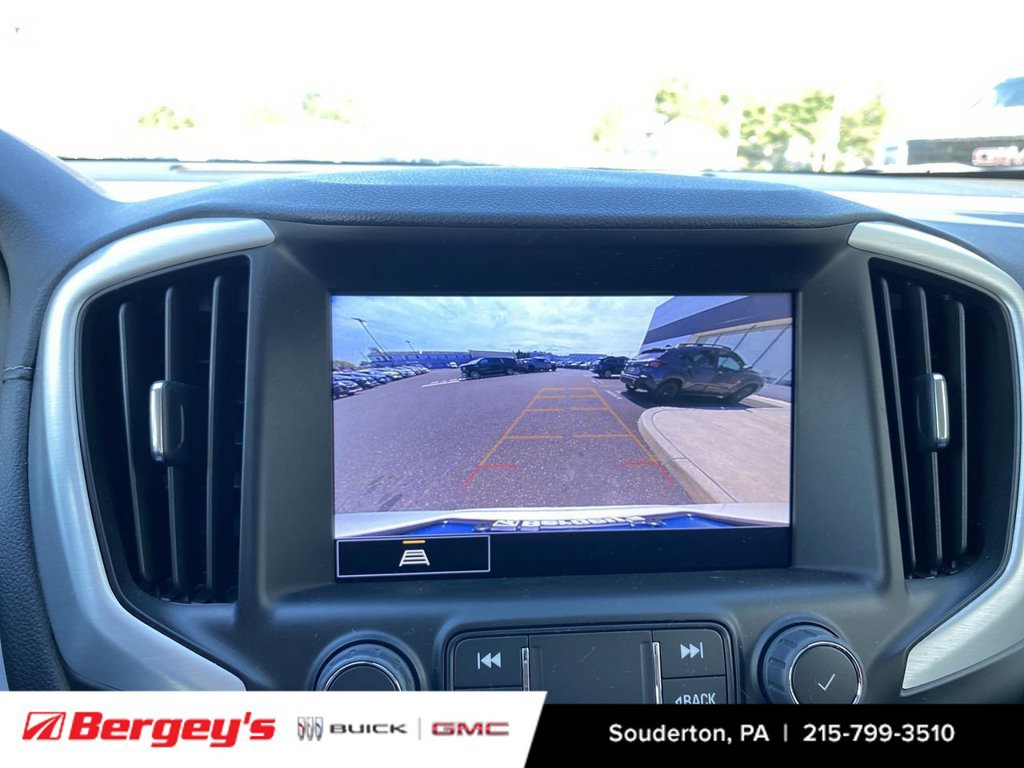 Used 2023 GMC Terrain SLT FWD image 18