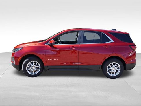 Certified 2024 Chevrolet Equinox LT AWD/4WD image 9