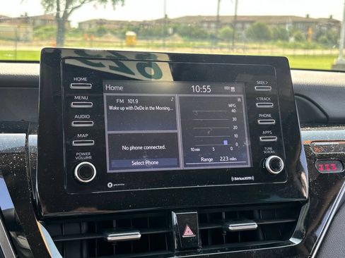 Used 2023 Toyota Camry SE FWD image 8