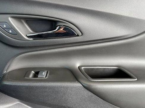 Used 2024 Chevrolet Equinox LT FWD image 21