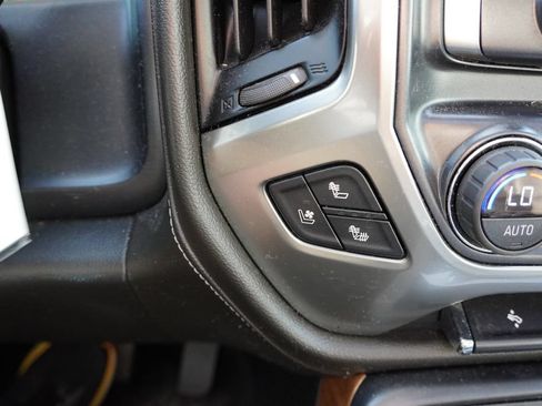 Used 2018 Chevrolet Silverado 1500 LTZ w/ Sport Package AWD/4WD image 7
