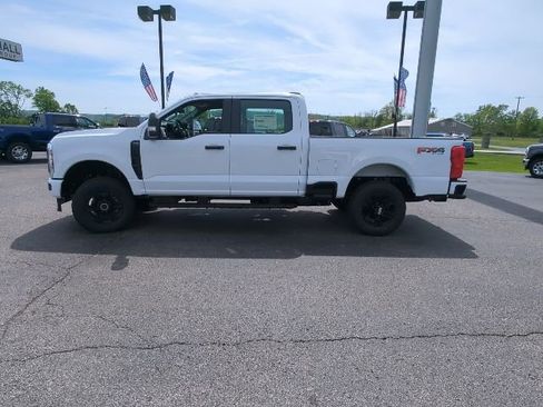 New 2026 Ford F250 4x4 Crew Cab Super Duty image 25