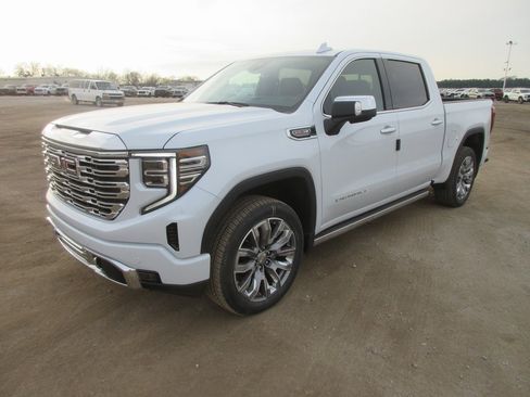 New 2026 GMC Sierra 1500 Denali image 11