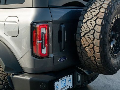 Used 2022 Ford Bronco Wildtrak AWD/4WD image 3