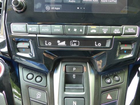 Used 2024 Honda Odyssey Elite image 33