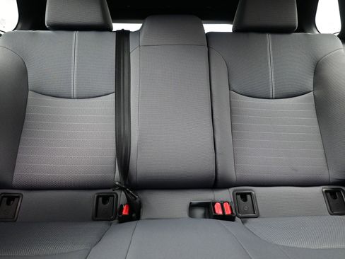 Used 2024 Toyota Corolla Cross SE image 15