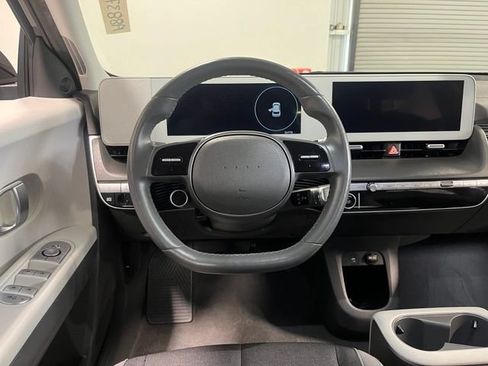 Used 2024 Hyundai Ioniq 5 SEL RWD image 22
