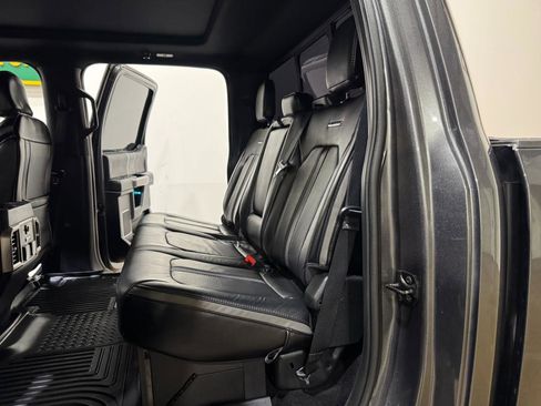 Used 2019 Ford F250 Platinum w/ Platinum Ultimate Package AWD/4WD image 16