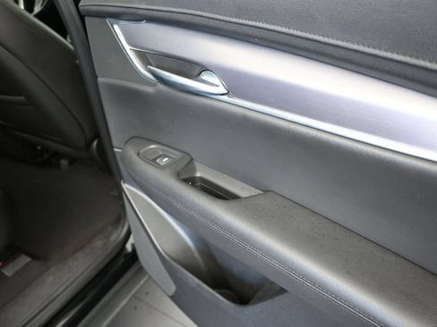 Used 2019 Cadillac XT5 Luxury FWD image 21